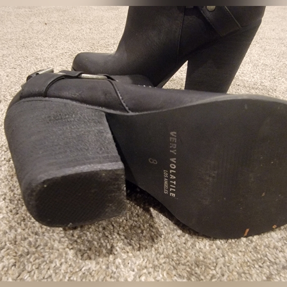 Heeled booties - Picture 4 of 5